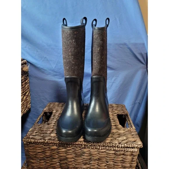 UGG‎ Women's Stefana Waterproof Rubber Boot Black Size 6 Tall - Picture 2 of 16